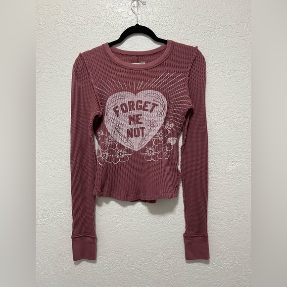 *NWOT* FREE PEOPLE LUCKY LOCKET TEE - Picture 5 of 7